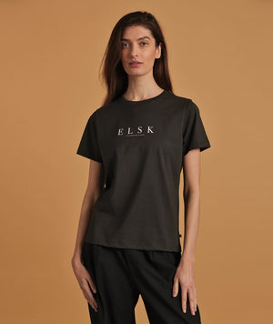 11040 | ELSK® PURE WOMEN'S ESSENTIAL TEE | PIRATE BLACK