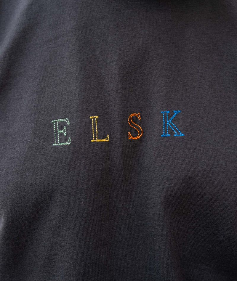 01039 | ELSK® PURE STROKE EMB BRUSHED T-SHIRT | PIRATE BLACK